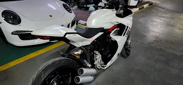 Ducati 995s like brand new