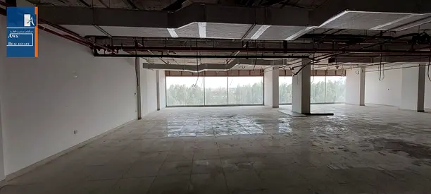 Spacious Showroom - 5,259 Sq ft. - Prime Commercial Location