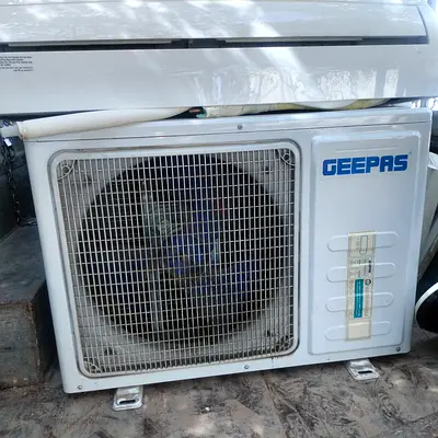 1.5 ton split AC available for sale.