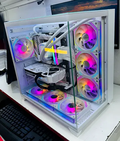 Gaming pc i7-14700,32 GB RAM,1TB, NVIDIA RTX 5070 – 12GB GPU