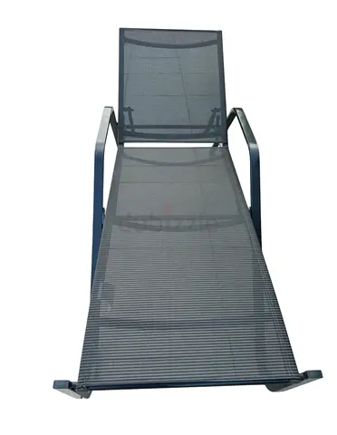 Comfortable Reclining Lounge Chair