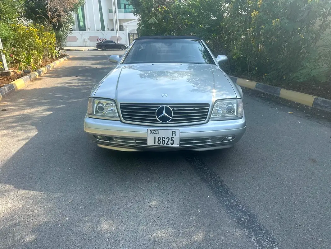 Mercedes-Benz SL-Class 2000 — photo 1 of 10