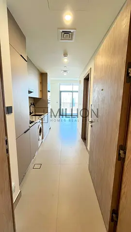 شقة استوديو | هادلي هايتس JVC | شرفة مطلة على المدينة