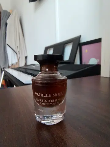 Vanille Noire Secrets DEssences EDP 5ml