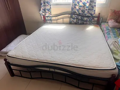 Comfortable Queen Size Mattress for Sale
