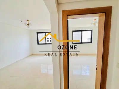 Wow brand new building saprit hall saprit room cantral ac building good location easy exit to dubai