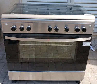 Frigidaire gas cooker 90x60 for sale