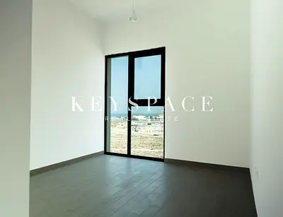 Prestigious Beachfront Apartment | Ready for Immediate Occupancy | Resale