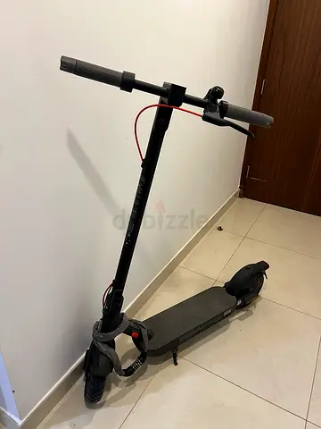 Xiaomi Pro 4 (2nd gen) Foldable electric scooter - used, working