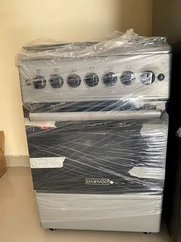 My compact freestanding gas cooker with oven (like new, still wrapped)