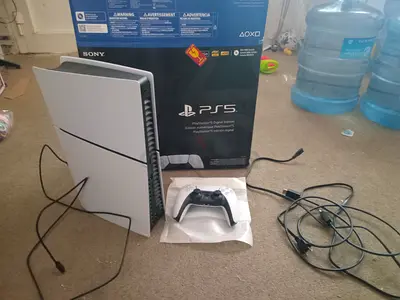 Play Station 5 slim-digital