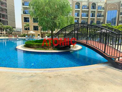 Ultra Modern So much Space Furnished Studio Pool View