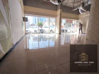 محل تجاري فتحتين  بعجمان موقع حيوي قرب برج الساعة وكافيه الفيشاوي مساحة 90 متر مناسب لجميع الأنشطة واجهة مميزة وحركة عالية وفرصة استثمارية ممتازة