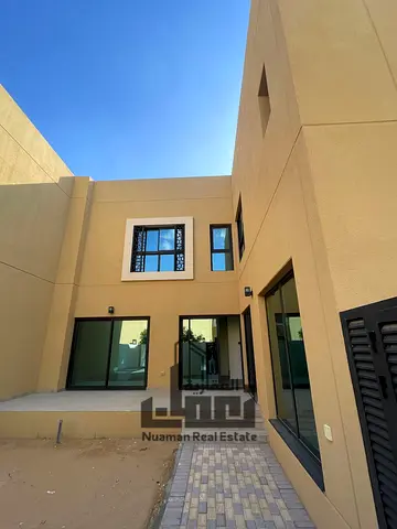 Discover the future of living in Sharjah’s most eco-friendly community. This spacious 4-bedroom townhouse offers a perfect blend of luxury, comfort,