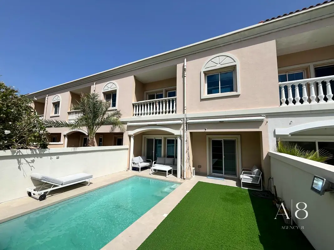 Outstanding Upgrades | 3 Bedrooms | Vacant On Transfer