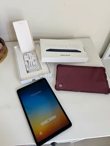 SOLD Samsung Galaxy Tab A9 (Navy Blue) in excellent condition – very lightly used.