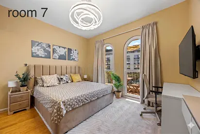 Luxury Room | JVC (District 14)