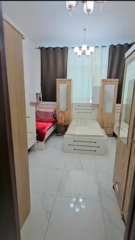 A bedspac is available near the metro and Sheikh Zayed Road.