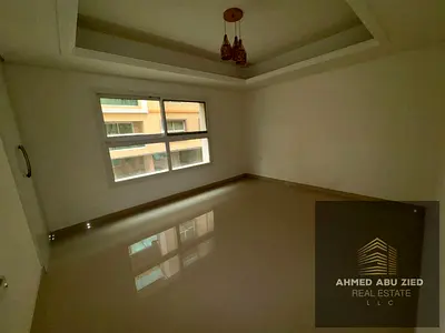 شهر مجاني|غرفه غسيل|خزائن في الحائط|غرفه|صاله كبيره1حمام|تكييف مركزي|بلكونه اطلاله مفتوحه|موقع مميز بجوار جميع الخدمات |سهل الوصول لدبي والشارقه