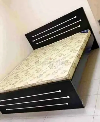 Bed with mattress 180x200cm King size.  Same day delivery available