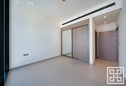 Luxury 1BR | Pool Balcony | Ready to Move