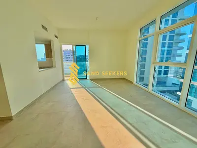 Move-In Ready ! Stunning View ! Prestigious location