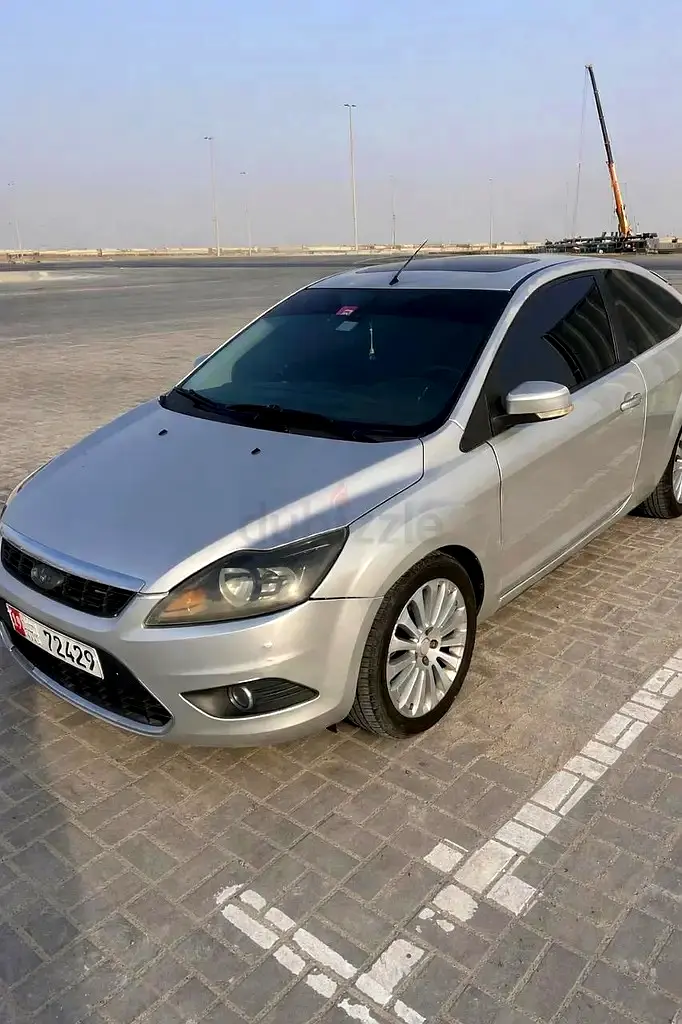 Ford Focus 2009 — photo 1 of 15