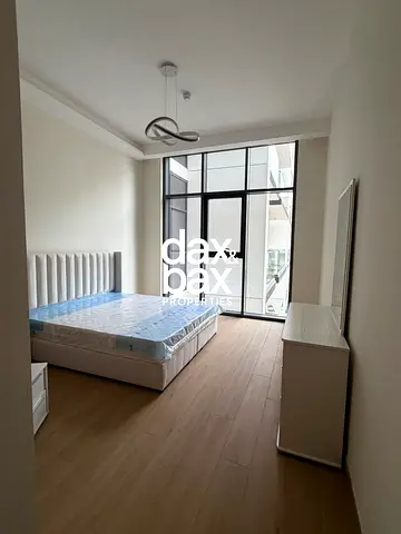 شقة بغرفة نوم واحدة | Westview Garden JVC | إطلالة على المسبح والفناء | شرفة