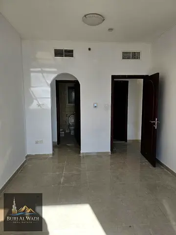 A distinctive apartment for sale in Al-Qassim and Al-Khan Lake, ideal for living and solving problems, close to services, offering a distinguished inv