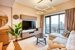 Chiller Free | Vacant | Furnished | Upgraded