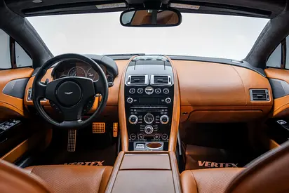2014 Aston Martin RAPIDE 缩略图 16