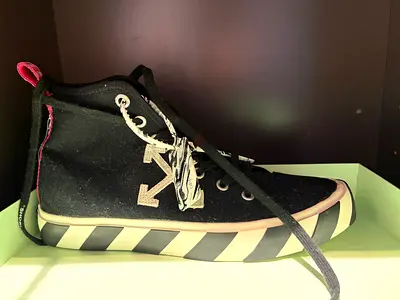 Offwhite sneaker virgil abloh