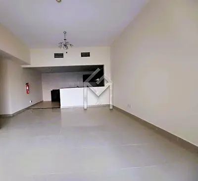 VACANT NOW _ CHILLER FREE _ W/O BALCONY