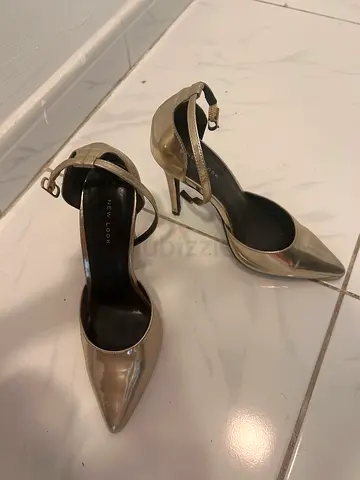 Woman shoes