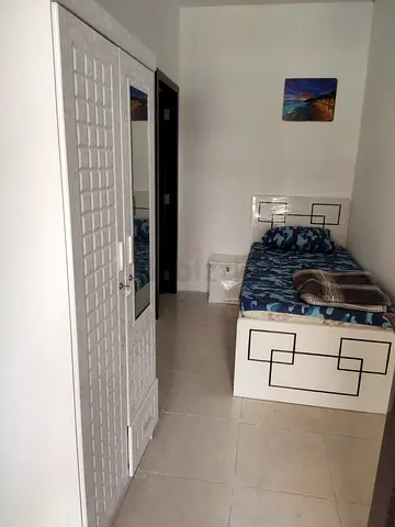 Spacious partition-prime location in jvc