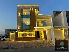 Freehold for all For sale, a 6-room corner villa with a super deluxe swimming pool, ground floor and