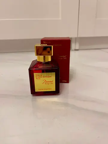 Baccarat perfume original box