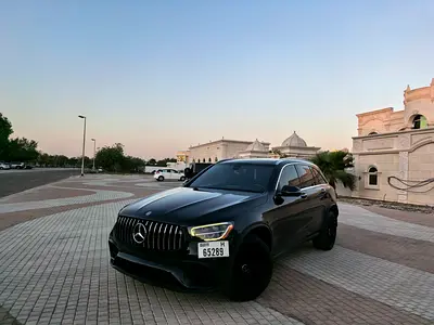 MERCEDES GLC300 WITH AMG KIT 63 AMAZING CONDITION PANORAMIC ROOF