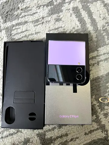 Samsung Z flip 4 256gb  sim international version