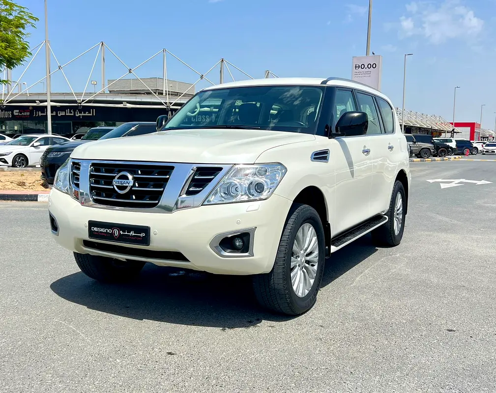 Nissan Patrol 2019 — photo 1 of 19