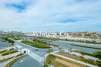 DOWNTOWN VIEW | LARGE BALCONY | GREAT AMENITIES