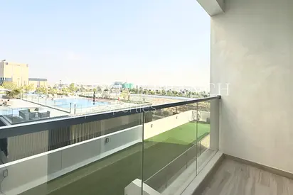 Sought-After Location | Vacant | Pool View