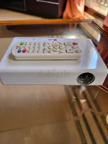 LG Projector with Remote Control adapter HDMI cable