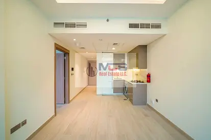 شقة بغرفة نوم واحدة | عزيزي ريفييرا 9 | شرفة وإطلالة على المسبح