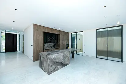 MASSIVE PLOT | BRAND NEW | VACANT