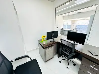 Beautiful office with Bank account assistance |Free Amenities