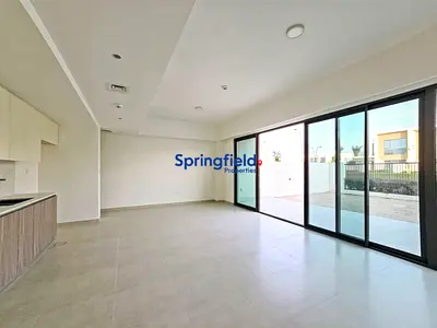 Centre kitchen | Large BUA | | Single Row