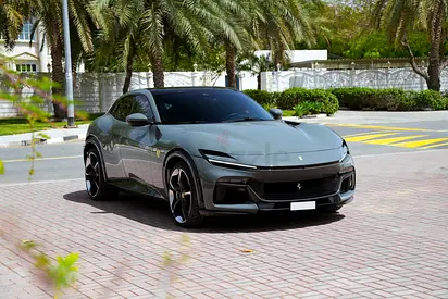 ferrari Purosangue 2023