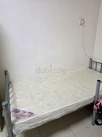 Executive Bed Space Available in Al Rashidiya near centr point metro station