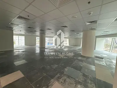 PRIME LOCATION | CLOSE TO METRO | VACANT